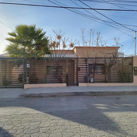 Villa Casa En La Zona Centro De La Ciudad à Ciudad Juárez Extérieur photo