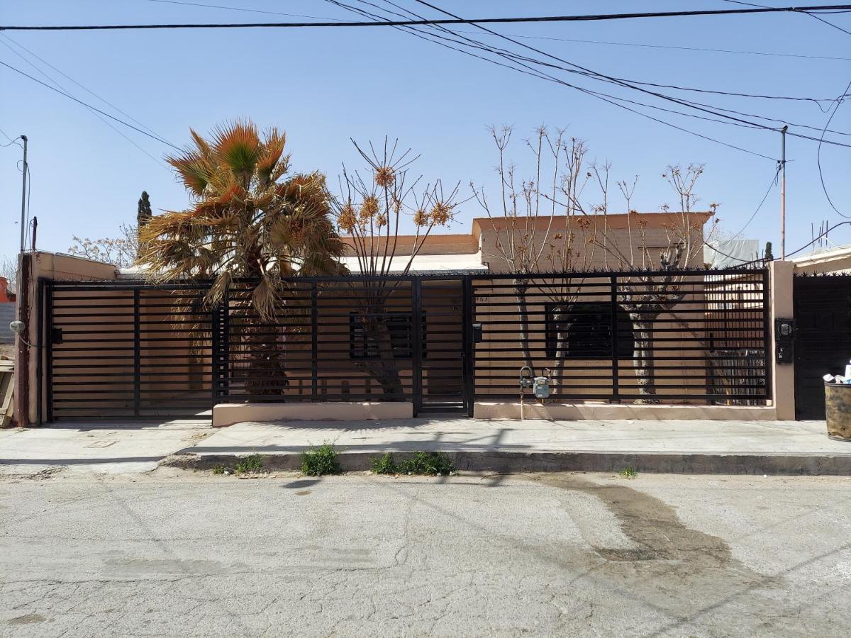 Villa Casa En La Zona Centro De La Ciudad à Ciudad Juárez Extérieur photo