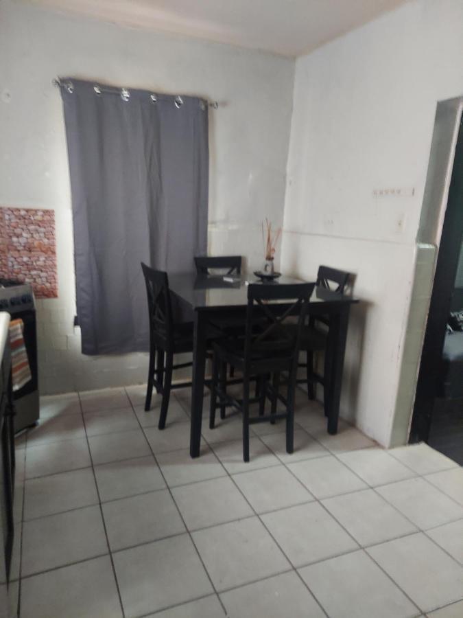 Villa Casa En La Zona Centro De La Ciudad à Ciudad Juárez Extérieur photo